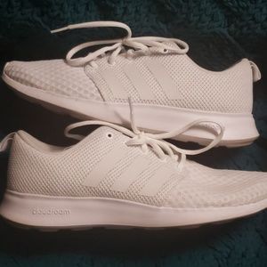 Size 10.5 Adidas Men's Shoes